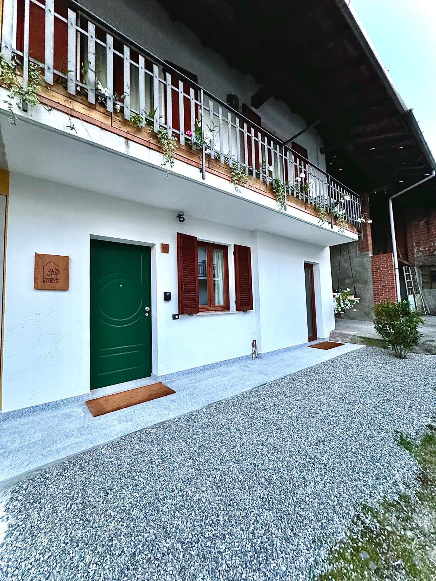 Il Cortile Del Borgo Villa Borgo Ticino Luaran gambar