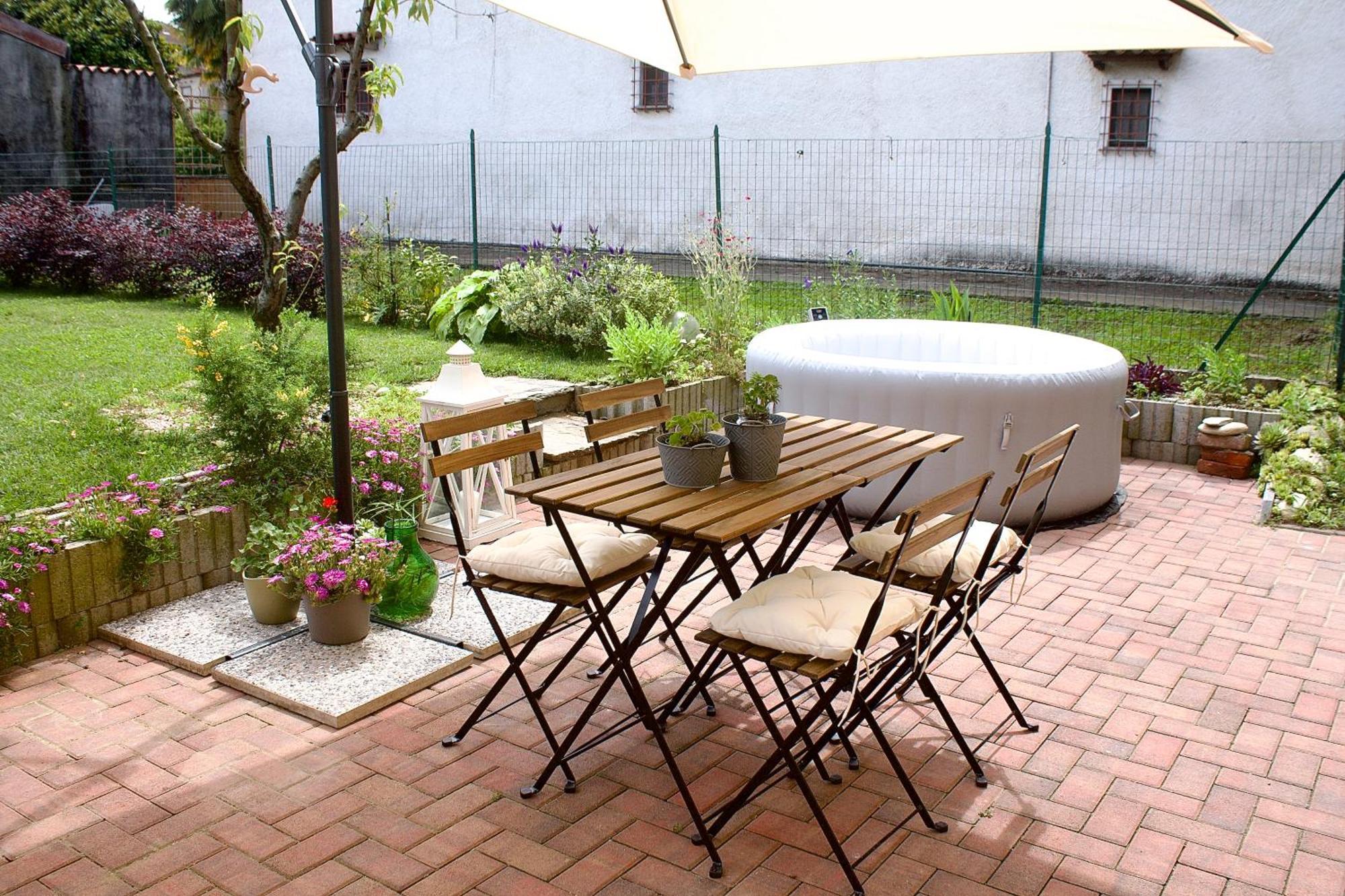 Il Cortile Del Borgo Villa Borgo Ticino Luaran gambar