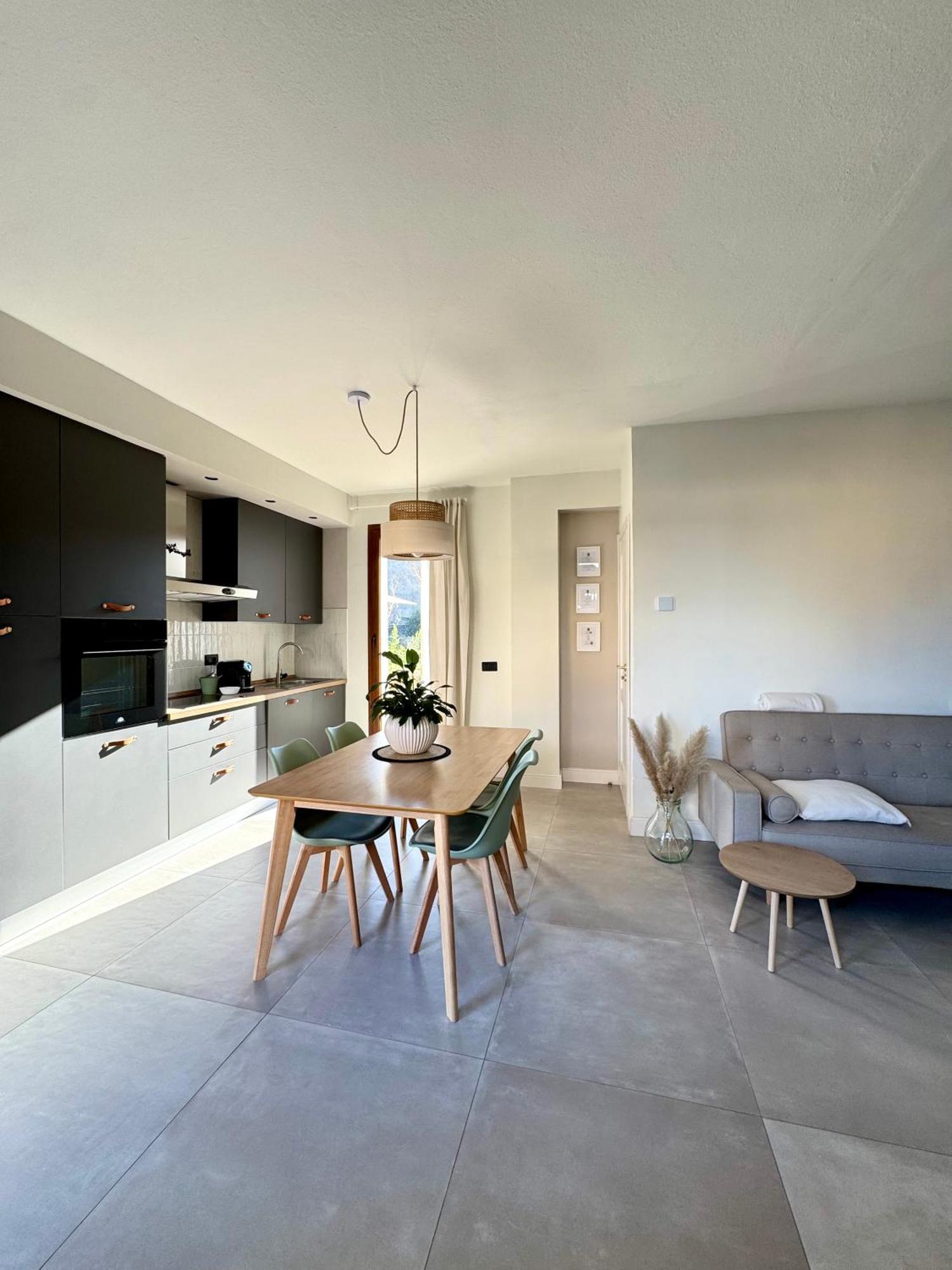 Il Cortile Del Borgo Villa Borgo Ticino Luaran gambar